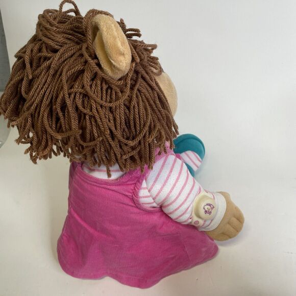 Vintage DW Arthur Doll - Picture 6 of 9